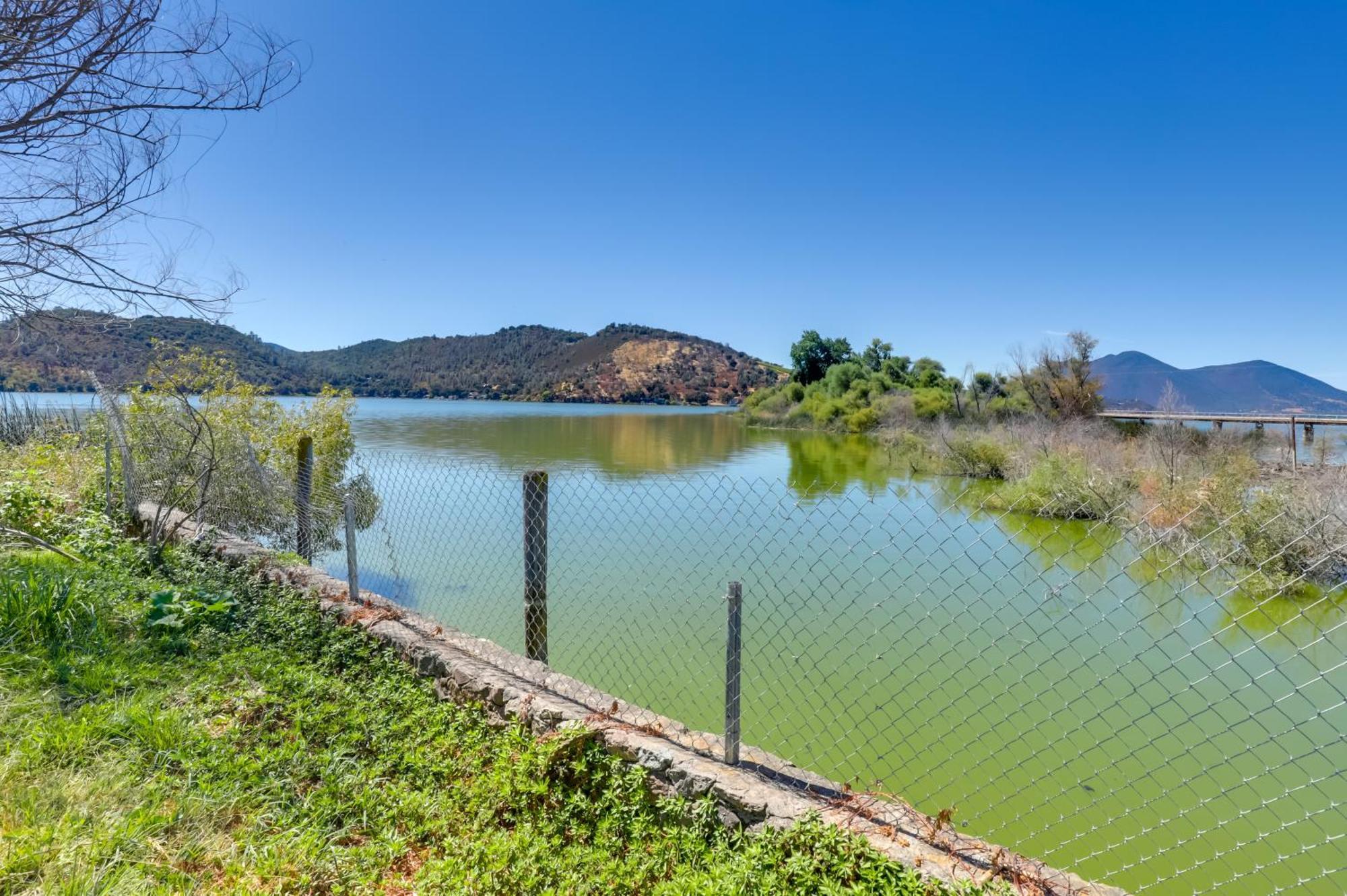 End Unit With Clear Lake Access In Norcal! Lejlighed Clearlake Eksteriør billede